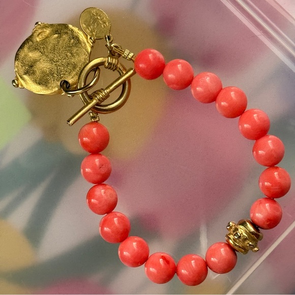 Susan Shaw Gold Bee Intaglio & Coral Bead Bracelet NWOT - Picture 9 of 17